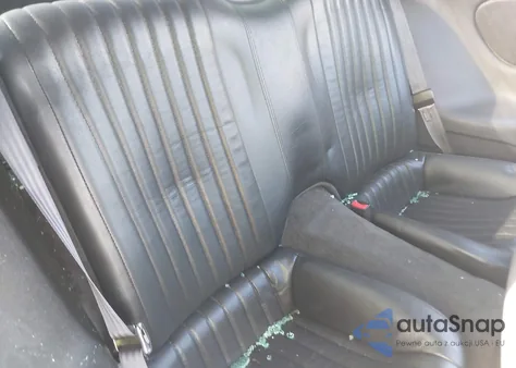 2002 Pontiac Firebird Trans Am z USA, uszkodzony, nr VIN 2G2FV22G522134168